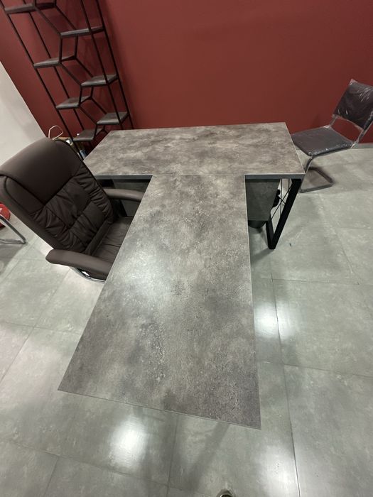 Loft mebel rahbar stoli stelaji bilan