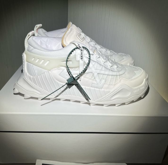 Adidasi off white out off off office