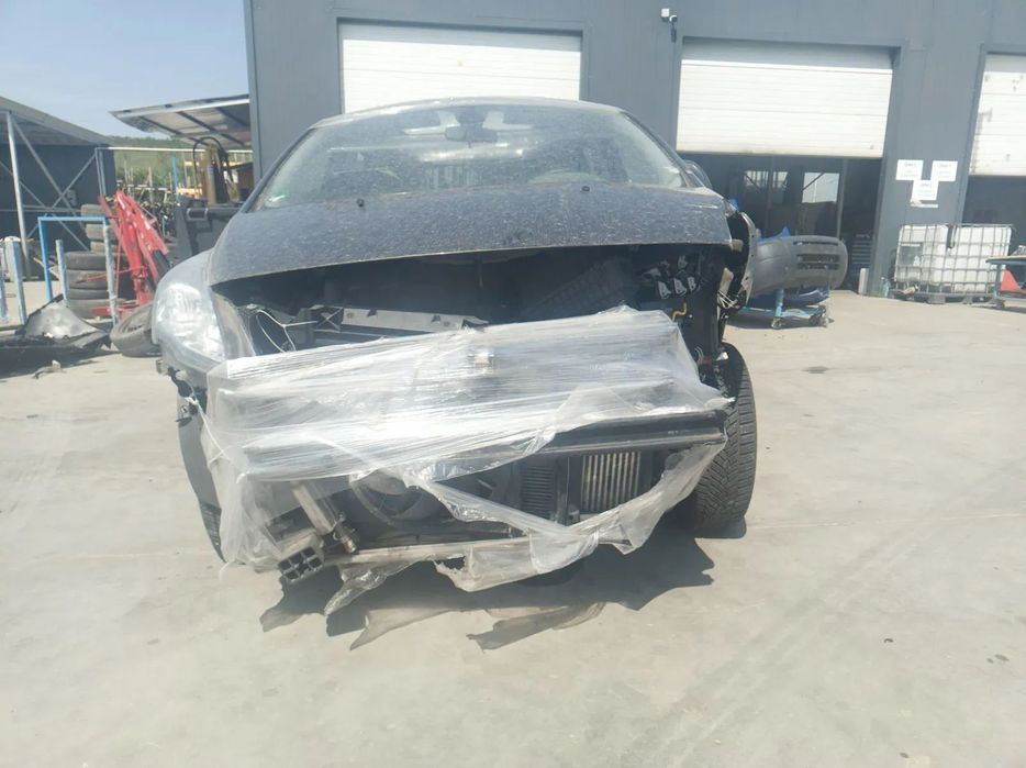 Dezmembrari / Dezmembrez Peugeot 3008 2.0 DW10CTED4 cutie de viteze automata culoare KTP- Vopsea Gri Shark