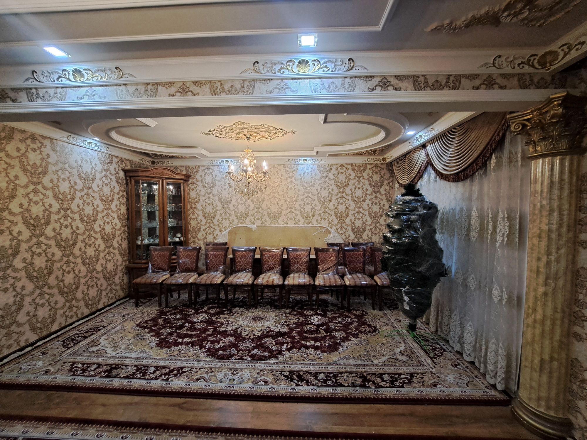 5комнатная Квартира на 19квартале Юнусабад
