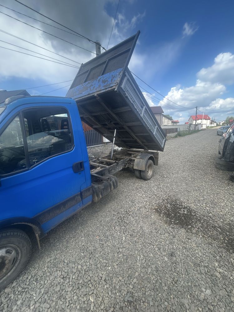 Vând iveco Daily 2.8  an 2000 basculabil