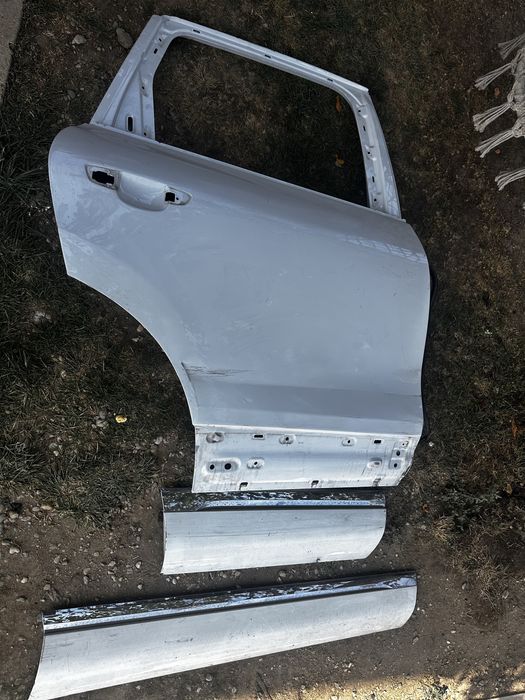 Ușă dreapta spate.bandouri uși vw tuareg 7.p.