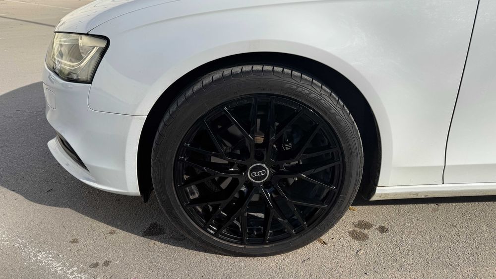 Audi A4, 2.0 TDI, B8.5, СПЕШНО!