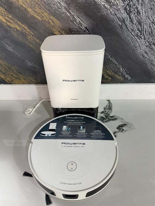 Robot aspirare Rowenta X-Plorer cu stație automată, ca nou
