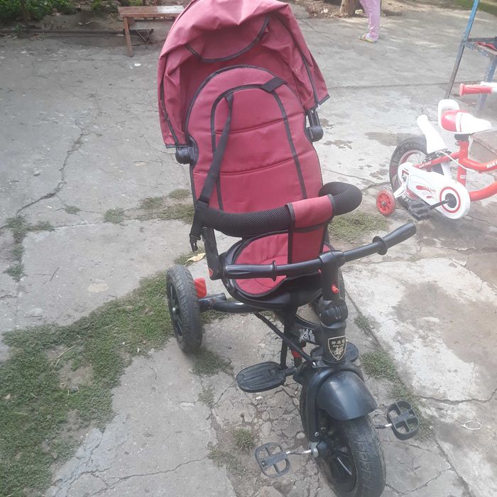 TRICICLETA pentru transport copii