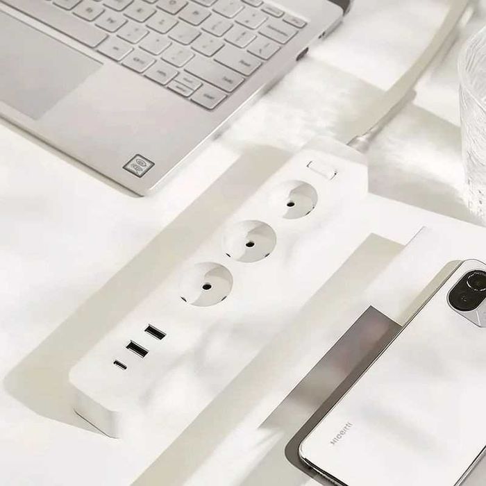 Xiaomi 3 Plug + 3 USB 1,4 m Switch (BHR07UKEU) разклонител