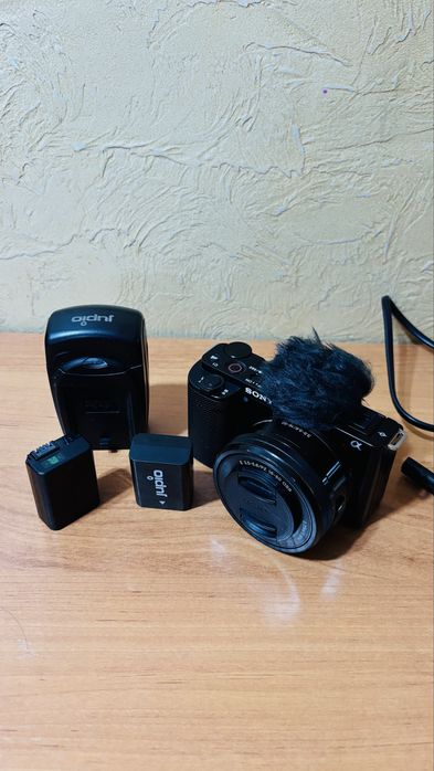 Sony ZV-E10 c 16-50kit