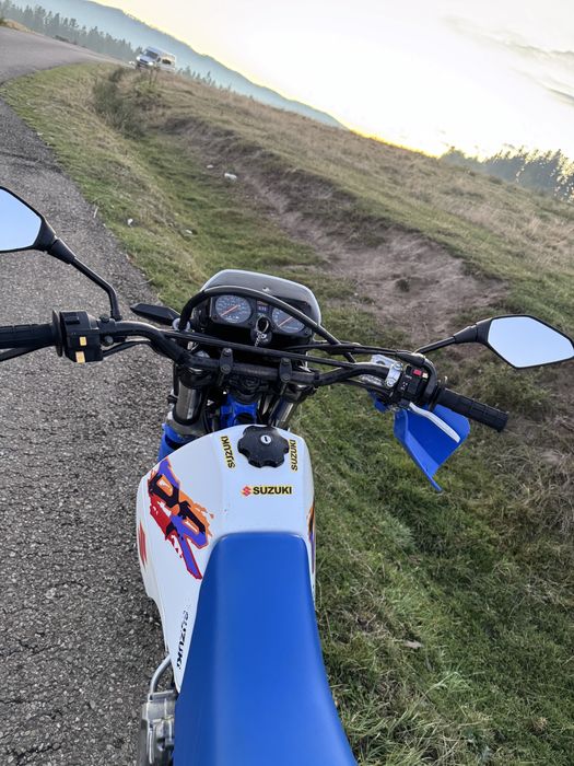 Vand suzuki dr 350 , foarte ok pornire la buton