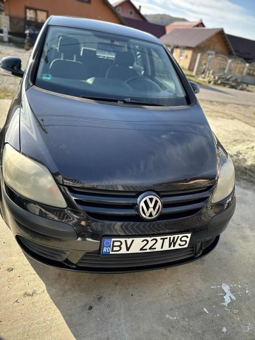 Vând golf 5 stare foarte bună de funcționare