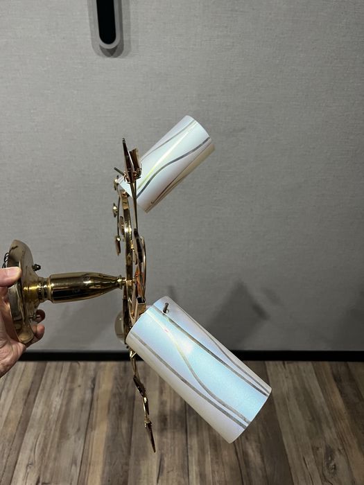 Продам люстру в зал, спальню