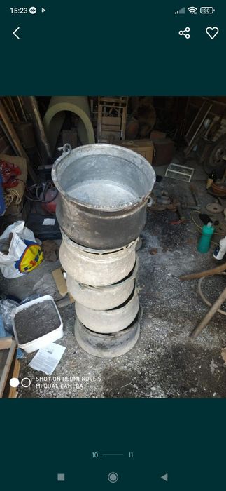 Менци, дървени лопати, дървени вили, шевна машина, роначка за царевица