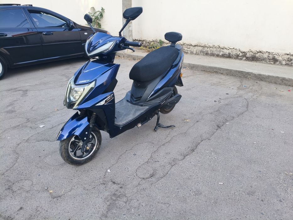 Электроскутер запас хода до 90км