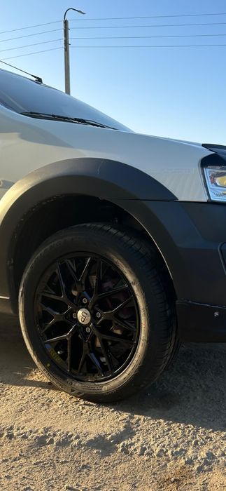 Ларгуске титановый донгелектер сатылады. Зимний покрышкылеры бар