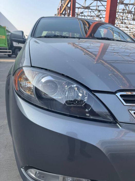 Продам фары от жентры две пары