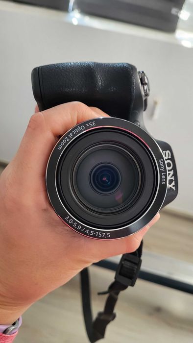 Фотоапарат Sony DSC-H300, 20.1MP + Чанта + 8GB + 2GB карти