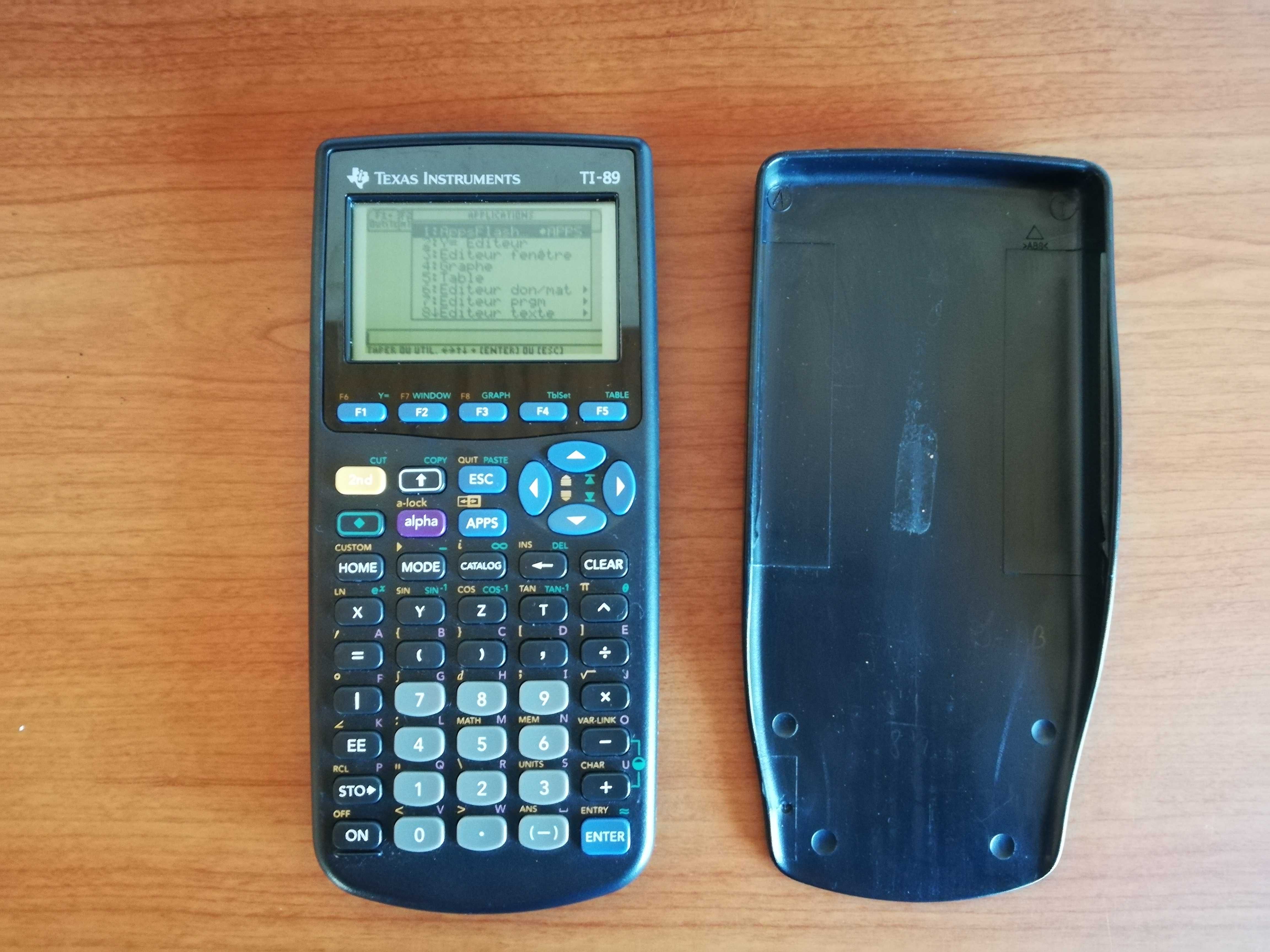 Графичен калкулатор Texas Instruments TI-89