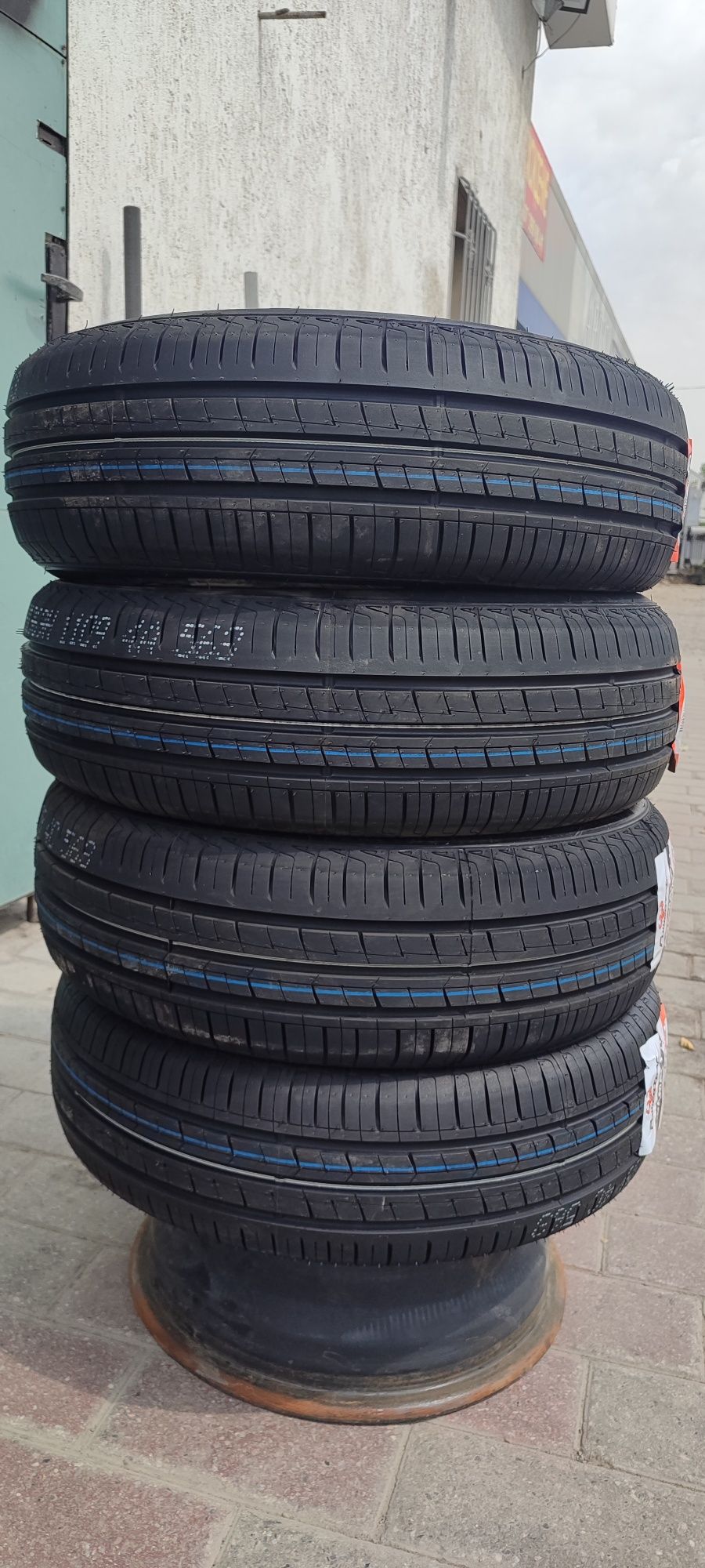 185/65R14 4 шины