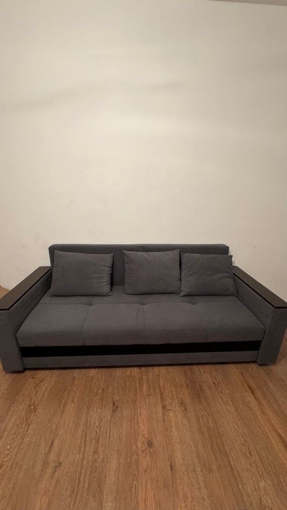 Продаётся новый диван