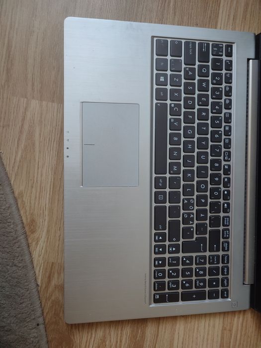 Amsamblu Complet Tastatura + Capac Botom + Accesorii - Asus U500V