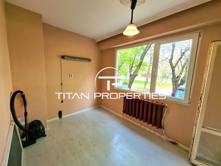 Продава се Четиристаен апартамент в Пловдив, Южен - 90 кв.м за 1489 €/кв.м - Снимка #4