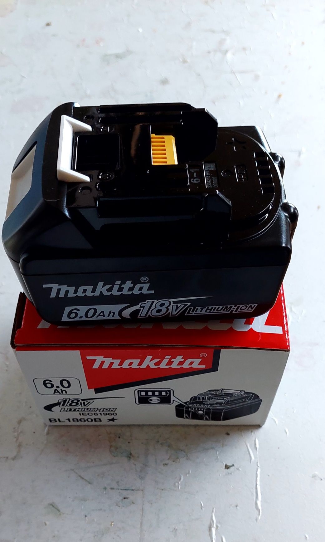 Acumulatori  semiprofesionali  ptr scule makita 18 V, 6A și 5 Ah noi l