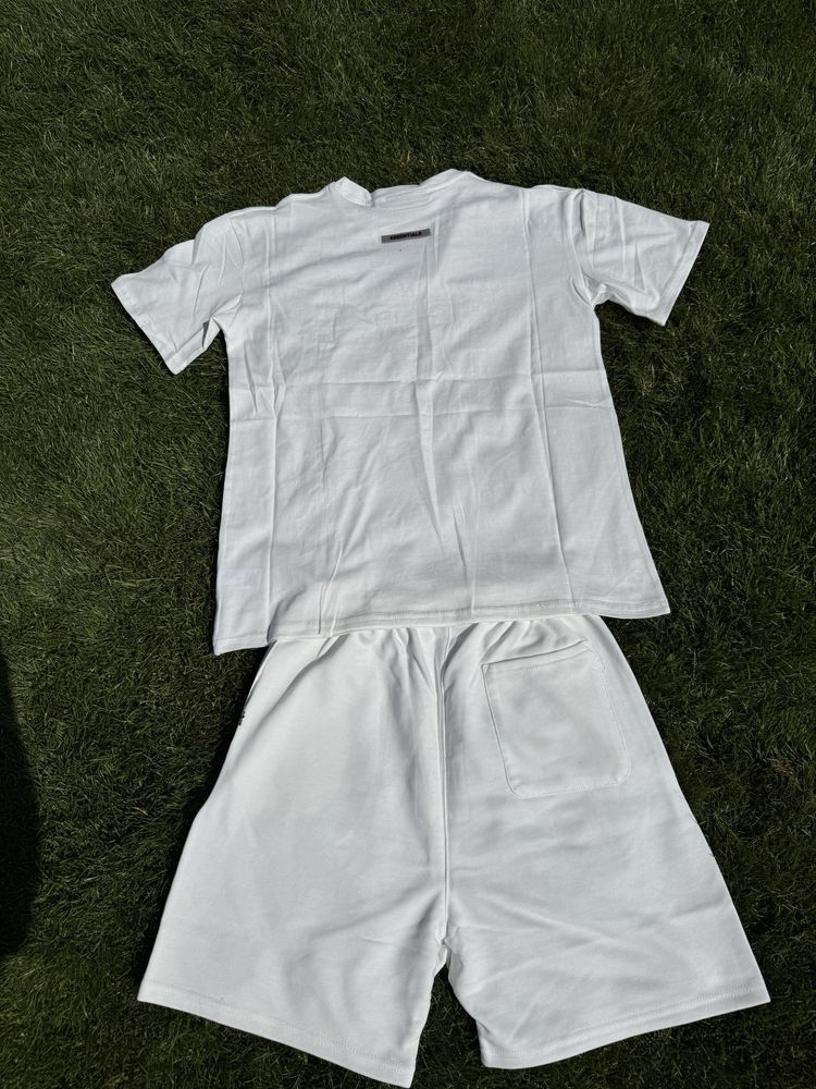 Compleu scurt Alb  Essentials Fear of God / PREMIUM 2025