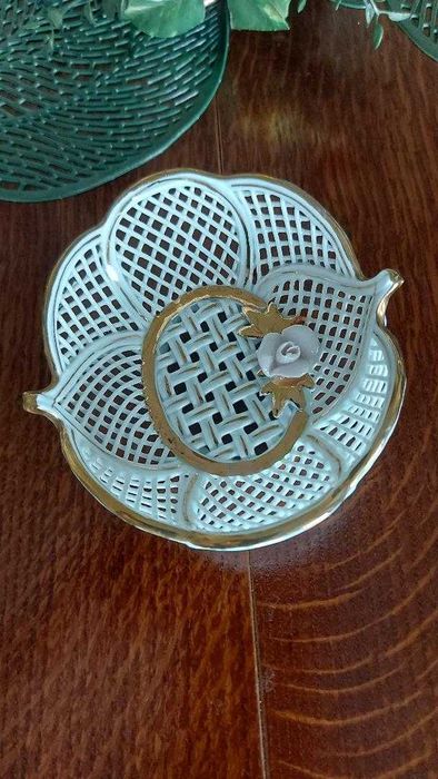 Cosulete de portelan impletite