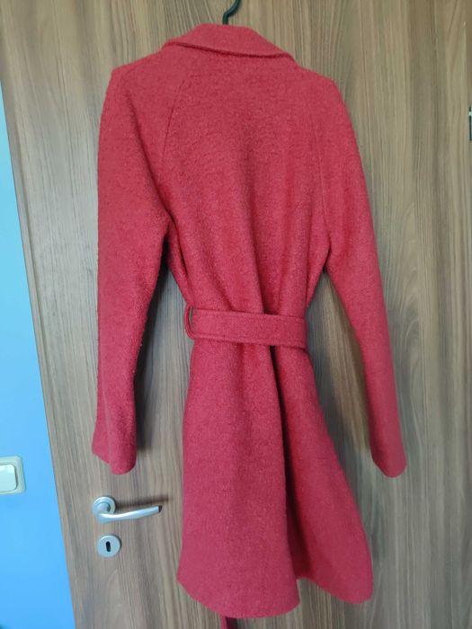 Дамско палто цвят ябълка