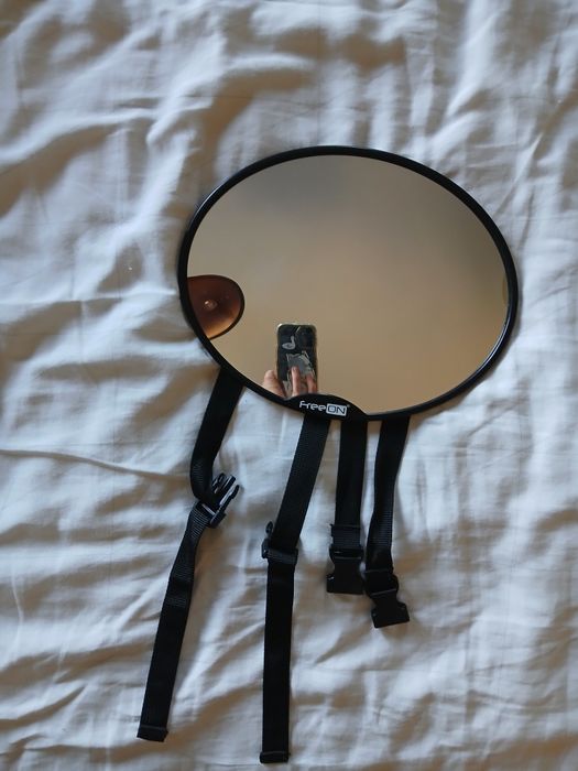 Огледало за обратно виждане за дете