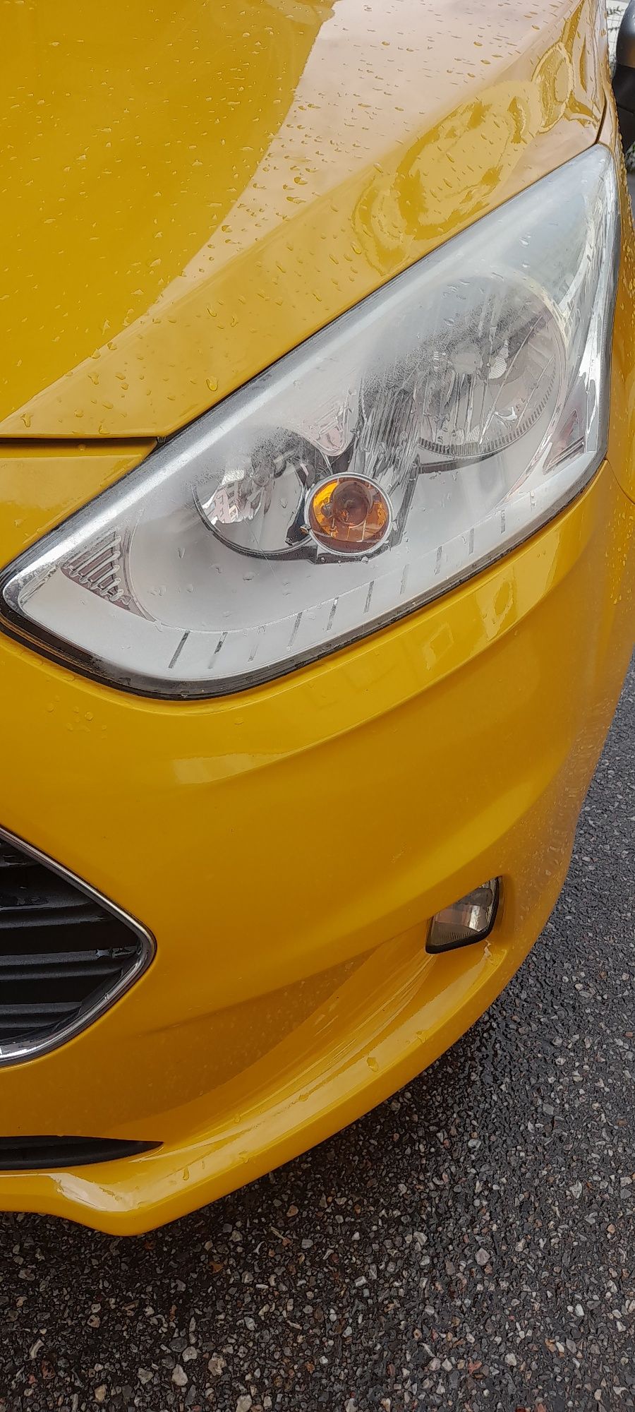Фар за Ford B max