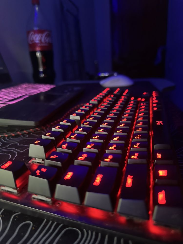 HyperX Alloy FPS pro,6 типов подсветки, идеальное состояние