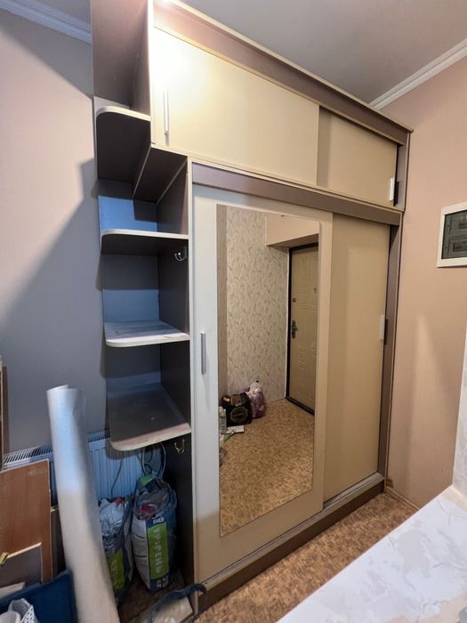 Продам шкаф можно в спальню прихожу гостиную