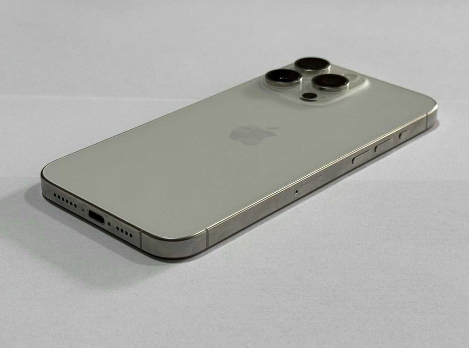 iPhone 15 Pro Max 256 GB