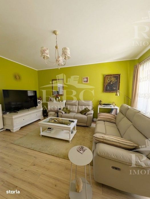 Casa cuplata finisata cu teren 300 mp Floresti str. Narciselor