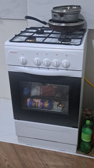 Газовая плита и холодильник сатылады