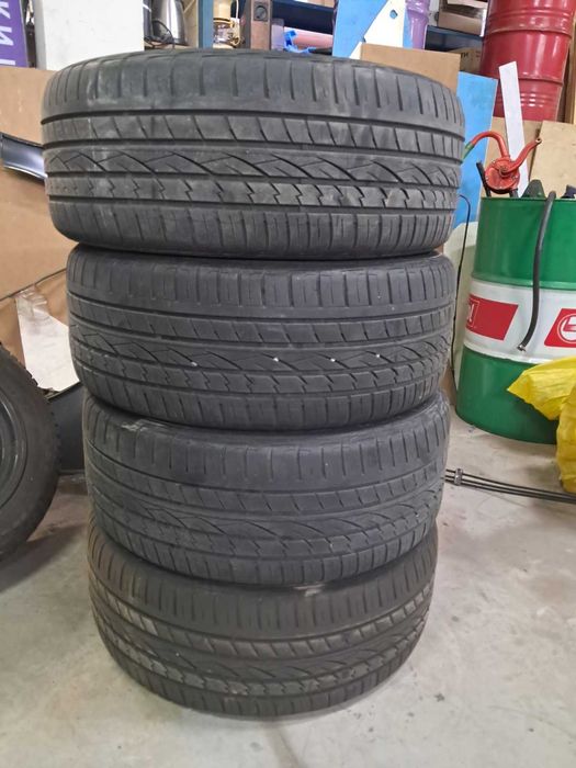 Подарявам 4бр гуми 255/55R18