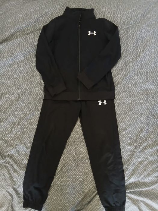 Trening under armour baieti