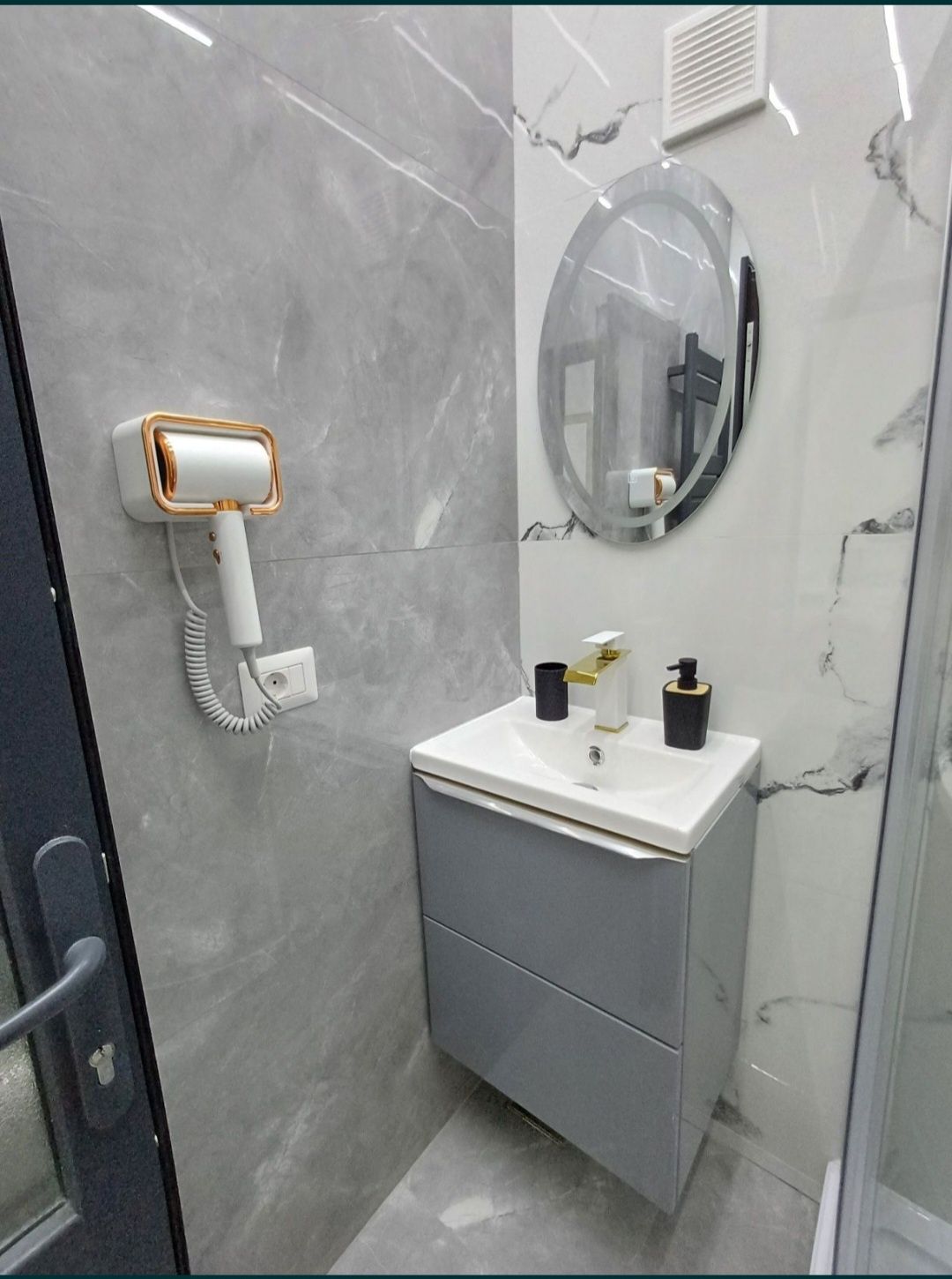 Garsonieră regim hotelier ultracentral,in centrul orașului