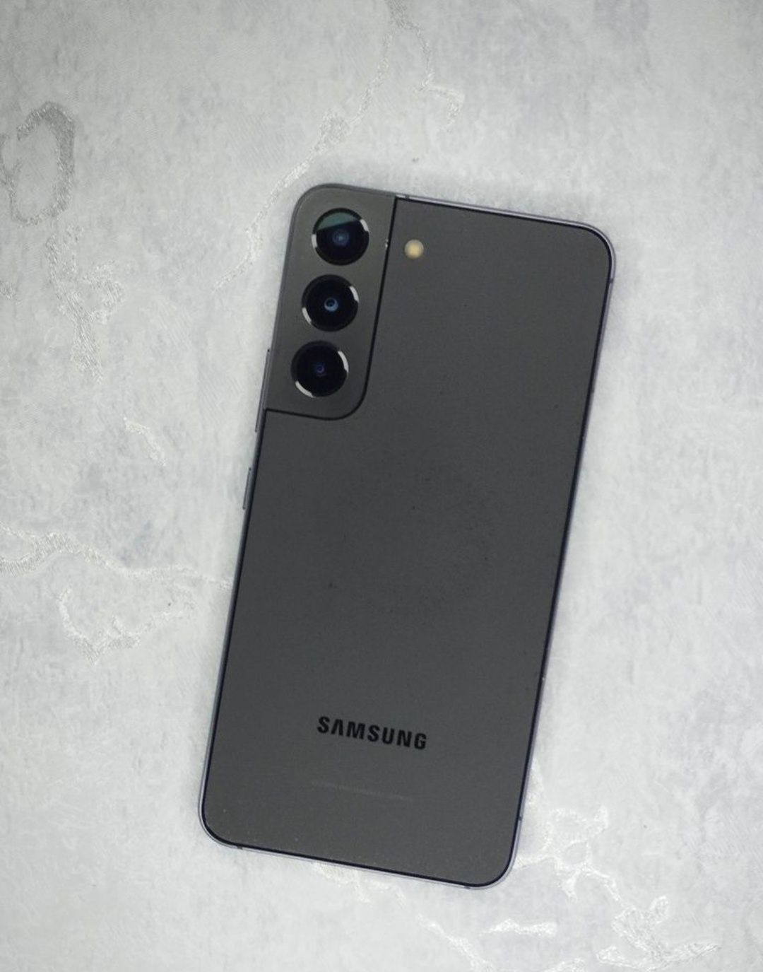 Samsung s 22 , 8/256