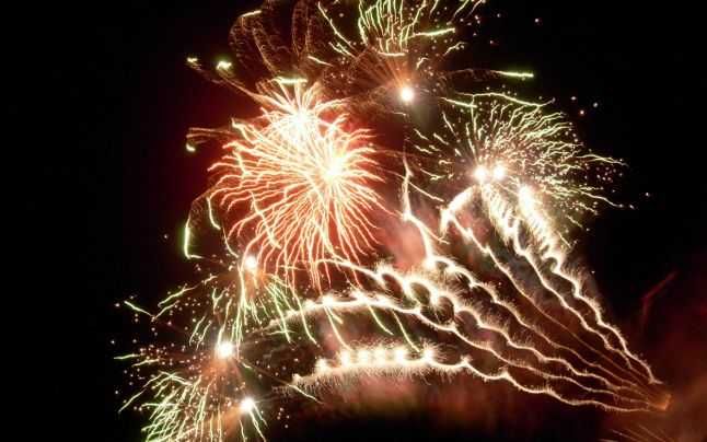 Jocuri artificii pe cer -evenimente