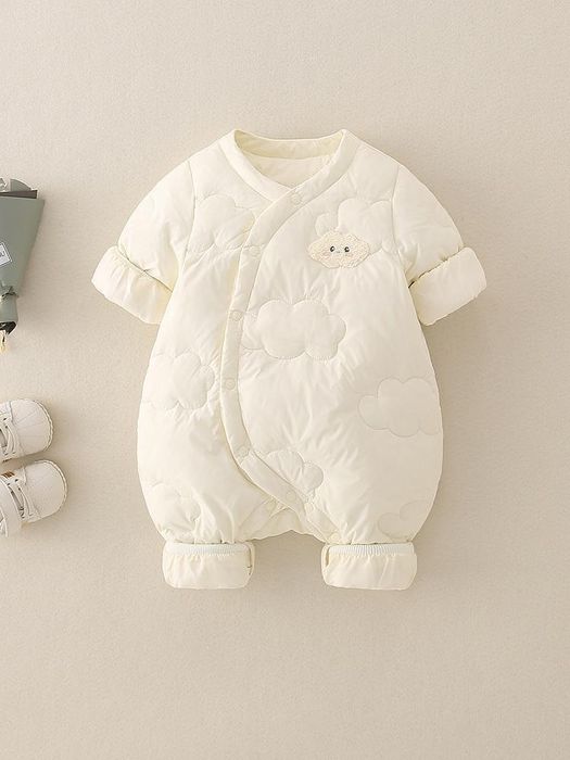 Комбенизон для малышки можно на выписку