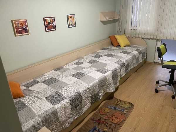 Дава се под наем Двустаен апартамент в Бургас, Център - 74 кв.м за 255 € - Снимка #3