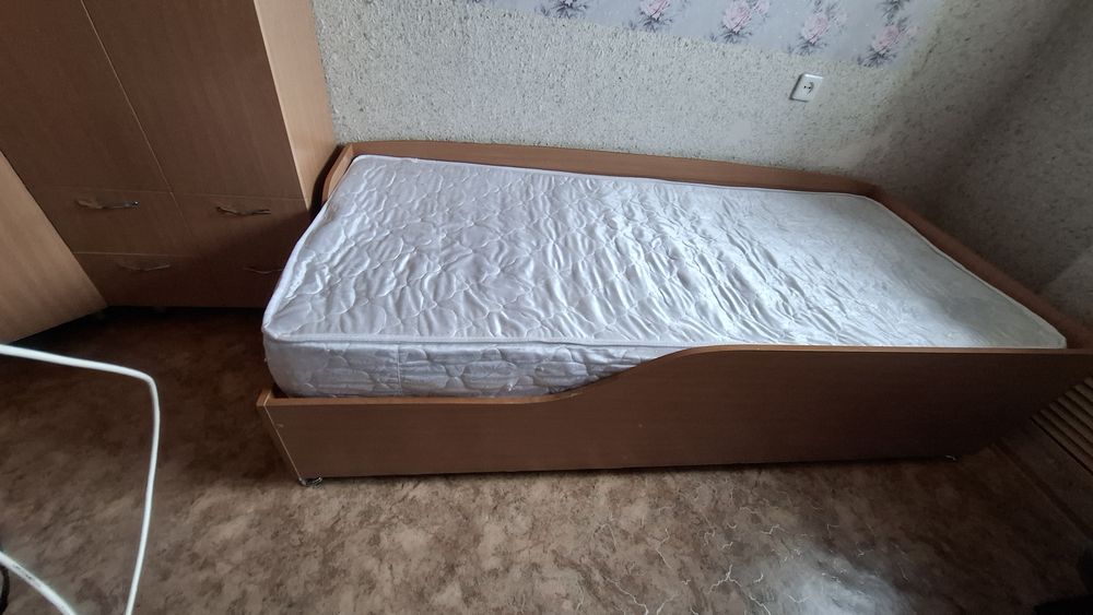 Продаю кровать,35тыс