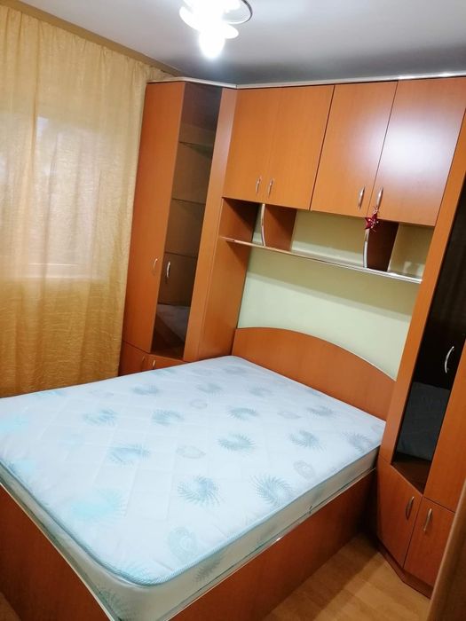 De vânzare apartament 2 camere decomandat