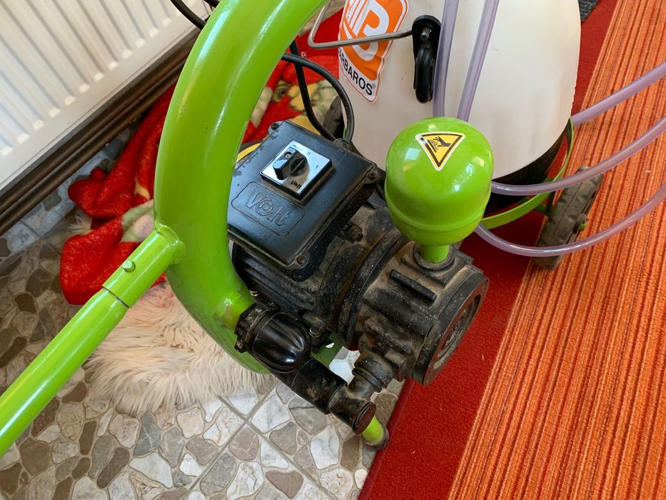 Aparat de muls capre