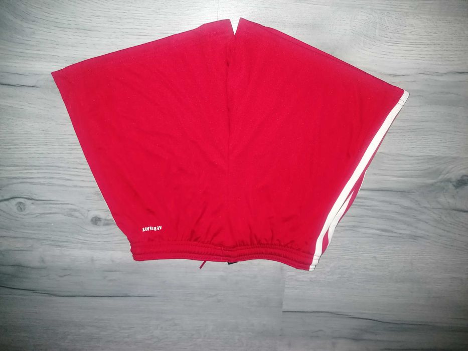 Pantaloni scurți sport Adidas dama xs s