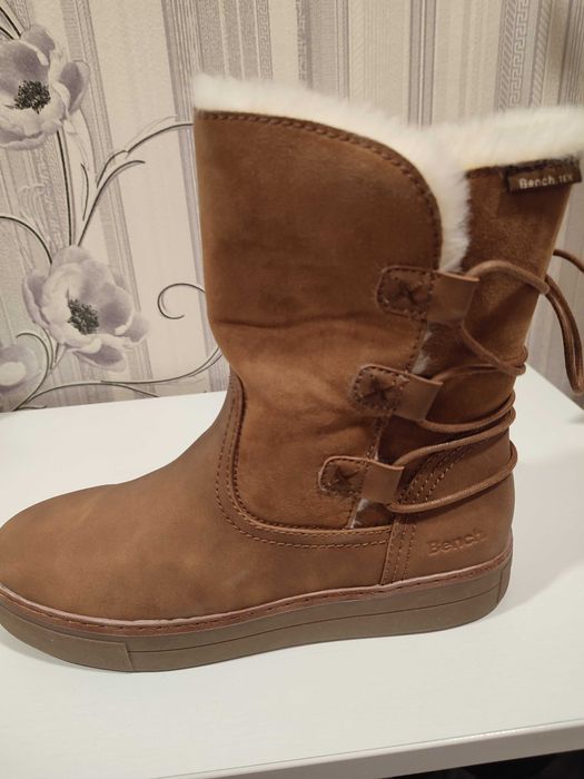 Дамски нови боти .