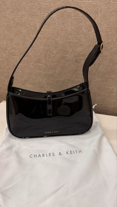 Сумка Charles & Keith