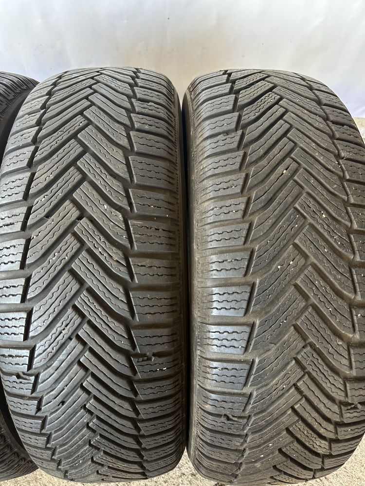 215/65/16Michelin 4бр дот21