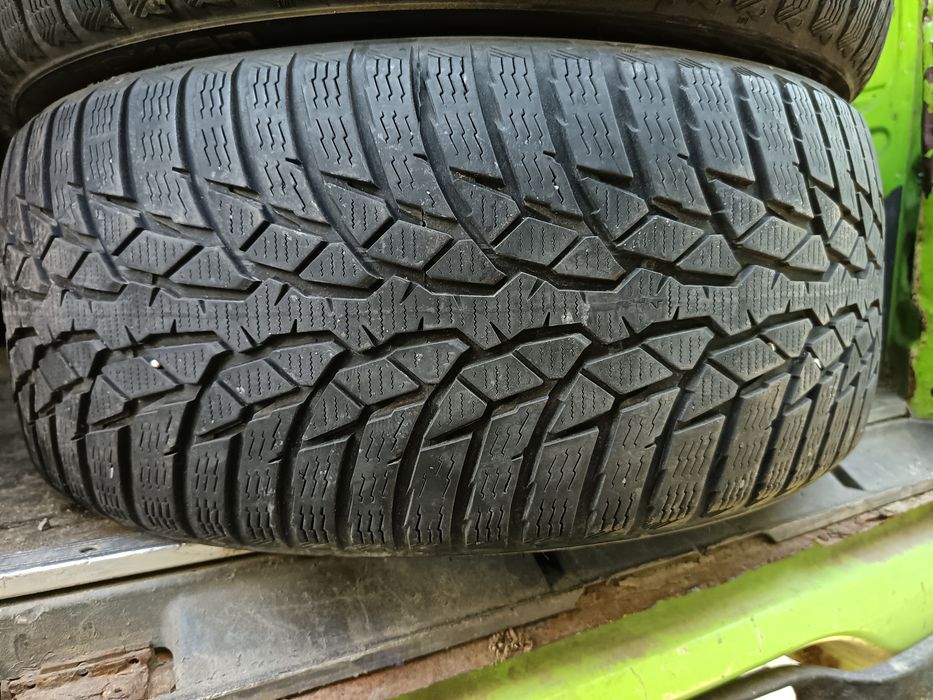 Anvelope MS iarna 225 40 18 nokian 2017 5.5mm